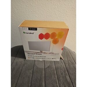 Nanoleaf Hexagon Shaped LED Light Panels- 5 pcs - Multicolor Smarter Kit
